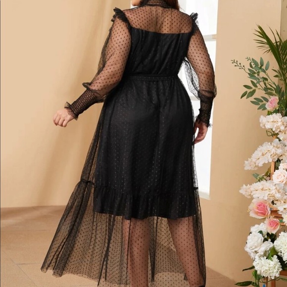 Plus size black high waisted mesh detail dress - Picture 3 of 7